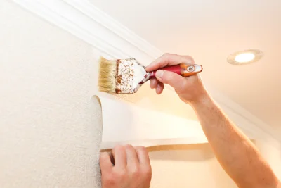 Pose de papier peint à Glos — revêtements muraux et toiles de verre